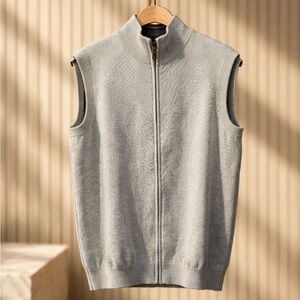 Men's Light Gray Zip-Front Knit Vest